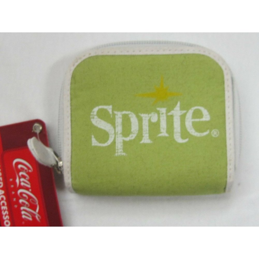 Sprite Vintage Look Zippered Green Wallet
